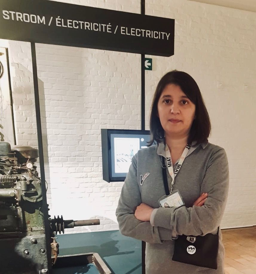 Fatma au Musée de l'Industrie